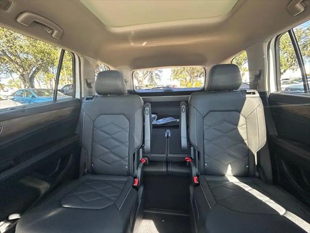 2026 Volkswagen Atlas SE with Technology