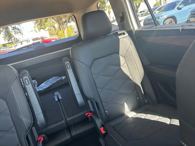 2026 Volkswagen Atlas SE with Technology