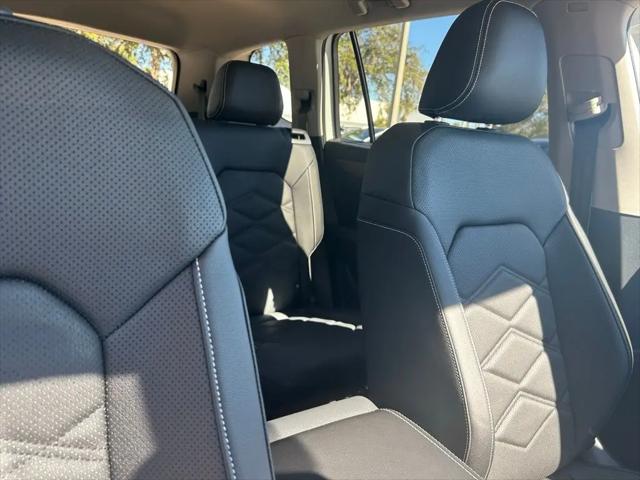 2026 Volkswagen Atlas SE with Technology