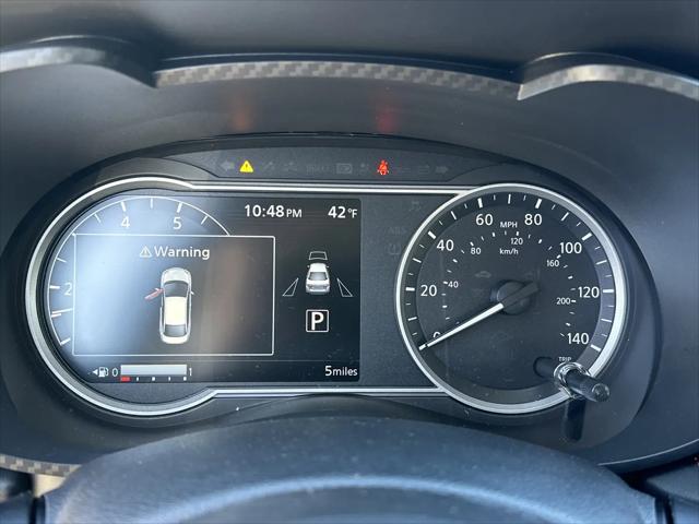 2025 Nissan Versa 1.6 SR