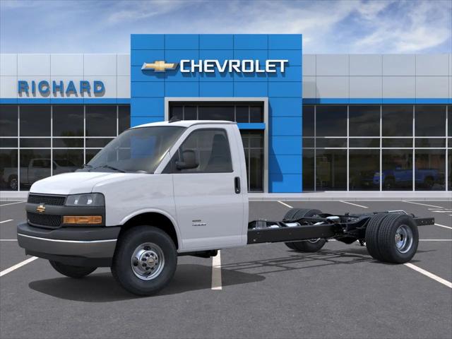 2025 Chevrolet Express Cutaway Work Van