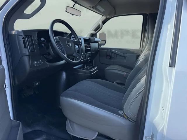 2023 GMC Savana 2500 Work Van