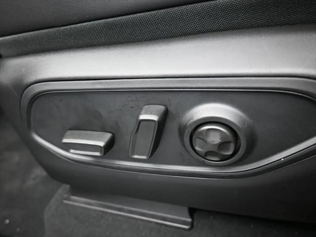 2026 Jeep Grand Cherokee Altitude 4x2