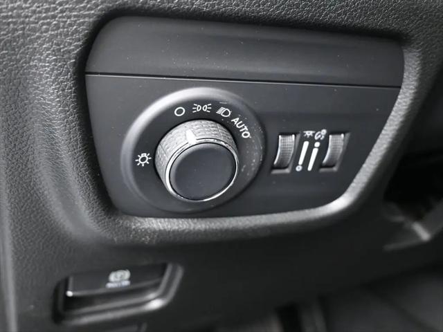 2026 Jeep Grand Cherokee Altitude 4x2