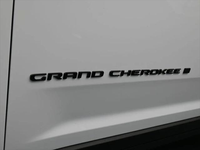 2026 Jeep Grand Cherokee Altitude 4x2