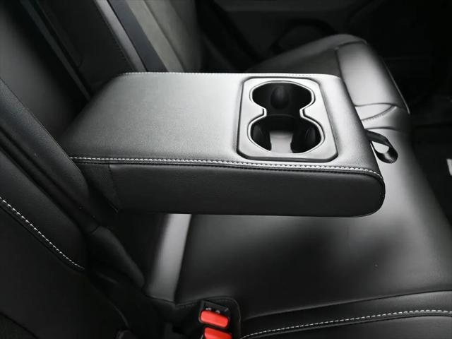 2026 Jeep Grand Cherokee Altitude 4x2