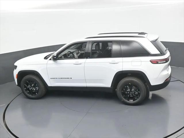 2026 Jeep Grand Cherokee Altitude 4x2