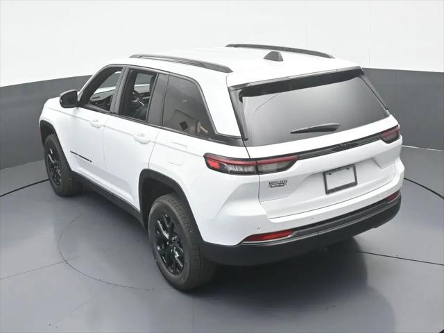 2026 Jeep Grand Cherokee Altitude 4x2