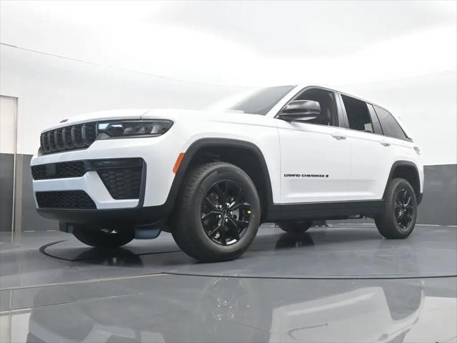 2026 Jeep Grand Cherokee Altitude 4x2