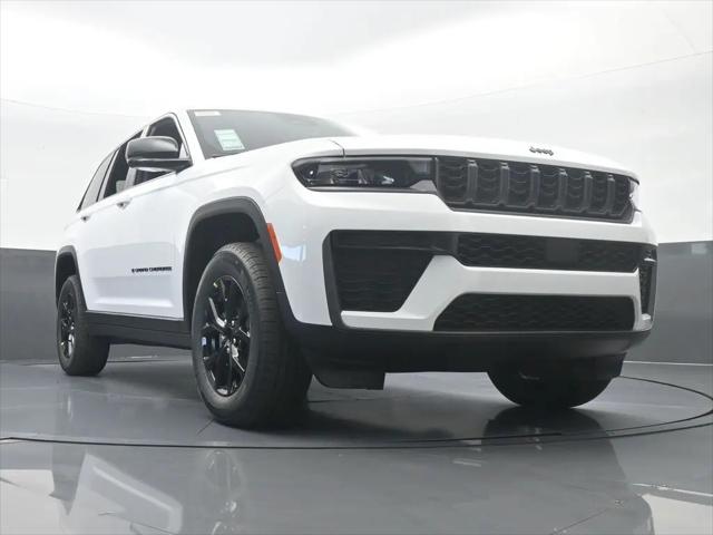 2026 Jeep Grand Cherokee Altitude 4x2