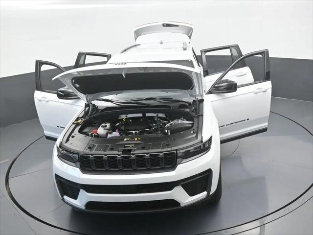 2026 Jeep Grand Cherokee Altitude 4x2