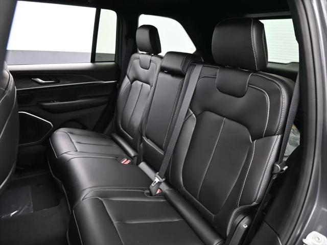 2026 Jeep Grand Cherokee Limited 4x2