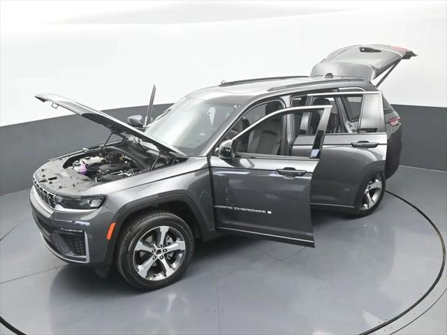 2026 Jeep Grand Cherokee Limited 4x2