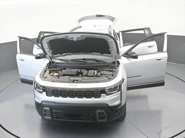 2026 Jeep Cherokee Laredo 4x4