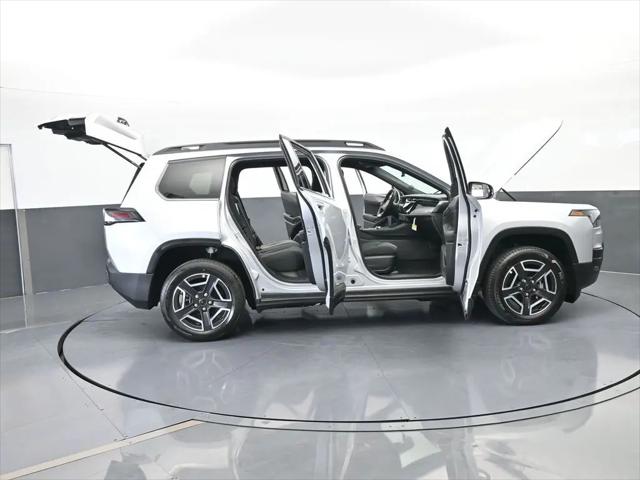2026 Jeep Cherokee Laredo 4x4