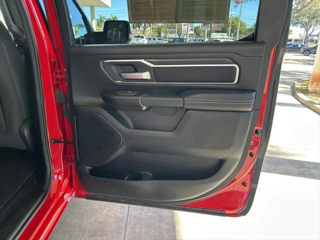 2025 Ram 1500 Big Horn Crew Cab 4x4 5'7" Box