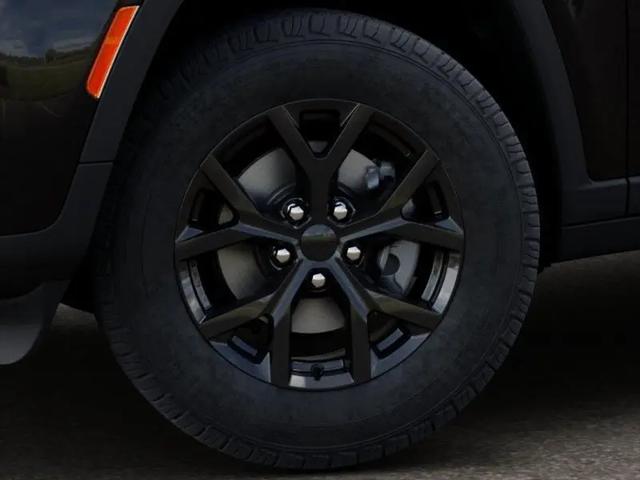 2026 Jeep Grand Cherokee Altitude 4x2