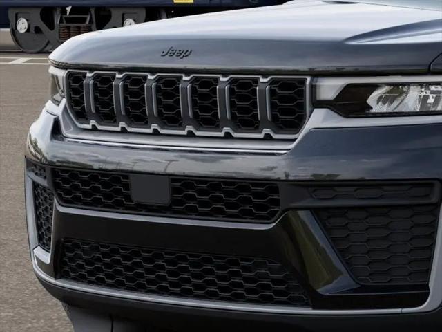 2026 Jeep Grand Cherokee Altitude 4x2
