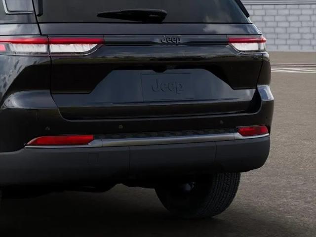 2026 Jeep Grand Cherokee Altitude 4x2
