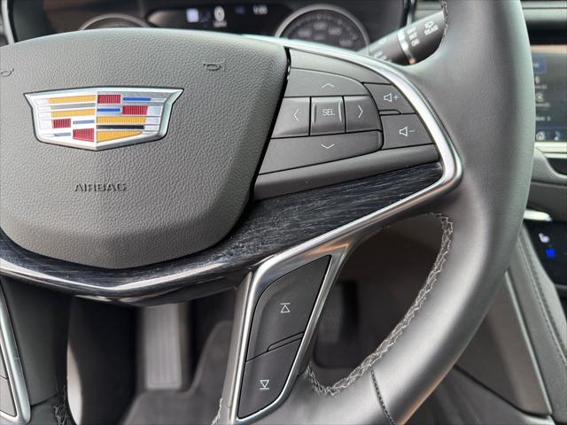 2026 Cadillac XT5 Premium Luxury FWD