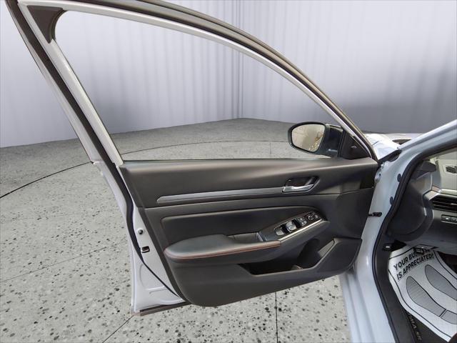 2024 Nissan Altima SR FWD