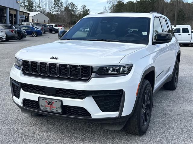 2026 Jeep Grand Cherokee Altitude 4x4