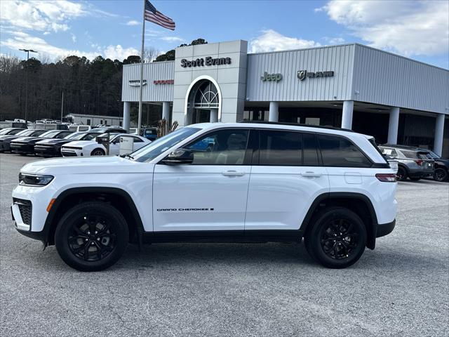 2026 Jeep Grand Cherokee Altitude 4x4