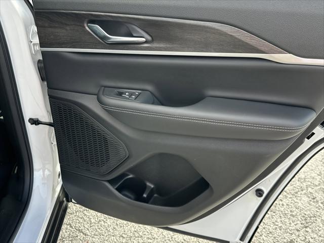 2026 Jeep Grand Cherokee Altitude 4x4