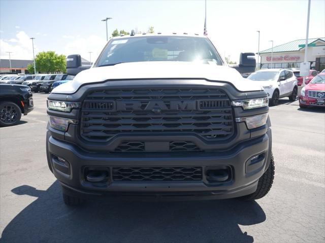 2026 RAM Ram 5500 Chassis Cab RAM 5500 TRADESMAN CHASSIS CREW CAB 4X4 84 CA