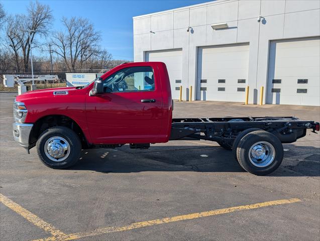 2026 RAM Ram 3500 Chassis Cab RAM 3500 TRADESMAN CHASSIS REGULAR CAB 4X4 60 CA