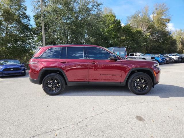 2026 Jeep Grand Cherokee GRAND CHEROKEE LAREDO ALTITUDE 4X4 2026 Jeep Grand Cherokee GRAND CHEROKEE LAREDO ALTITUDE 4X4