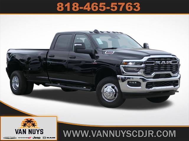 2026 RAM Ram 3500 RAM 3500 TRADESMAN CREW CAB 4X4 8 BOX