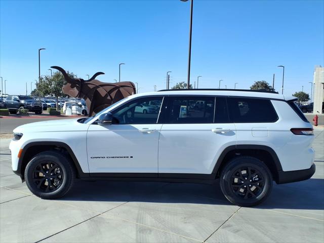 2026 Jeep Grand Cherokee GRAND CHEROKEE L LAREDO ALTITUDE 4X2
