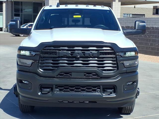 2026 RAM Ram 3500 RAM 3500 TRADESMAN CREW CAB 4X4 8 BOX