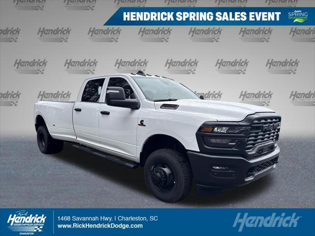 2026 RAM Ram 3500 RAM 3500 TRADESMAN CREW CAB 4X4 8 BOX