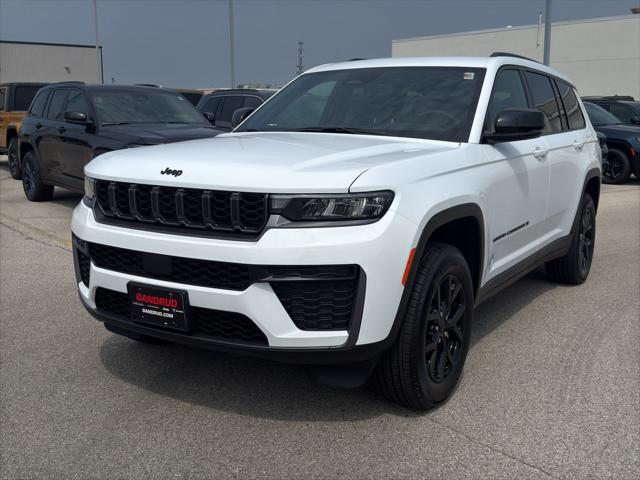 2026 Jeep Grand Cherokee L GRAND CHEROKEE L LAREDO ALTITUDE 4X4