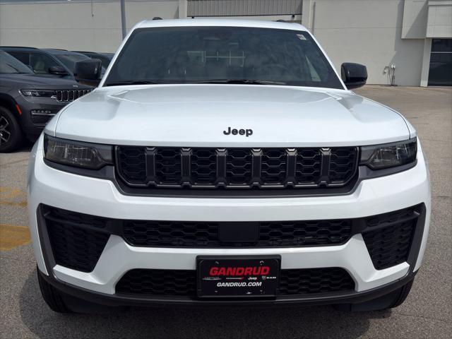 2026 Jeep Grand Cherokee L GRAND CHEROKEE L LAREDO ALTITUDE 4X4