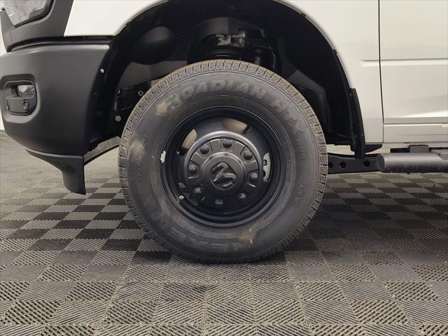 2026 Ram 3500 Tradesman Crew Cab 4x4 8' Box
