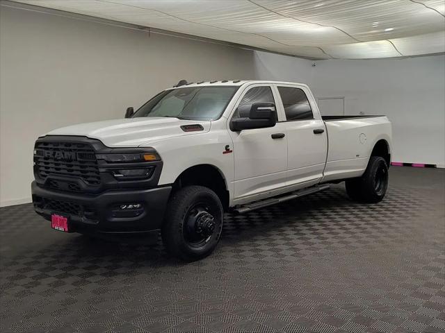 2026 RAM Ram 3500 RAM 3500 TRADESMAN CREW CAB 4X4 8 BOX