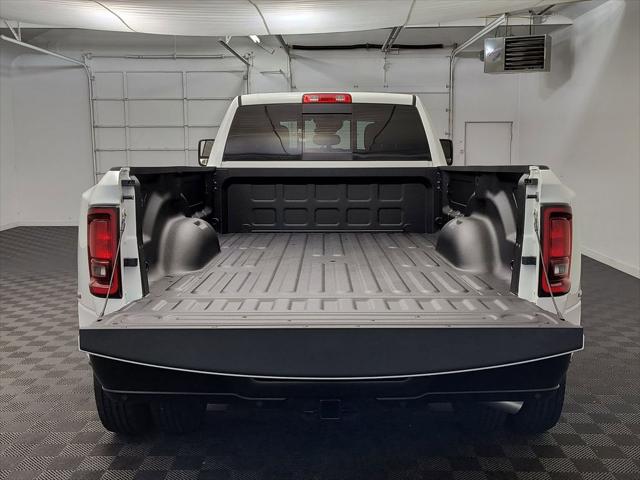 2026 Ram 3500 Tradesman Crew Cab 4x4 8' Box