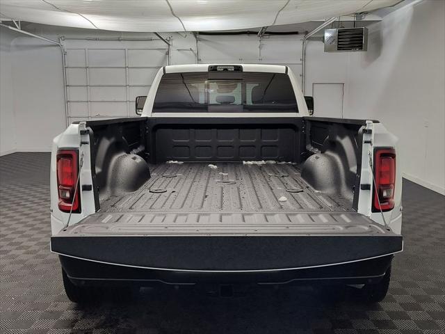 2026 Ram 3500 Tradesman Crew Cab 4x4 8' Box