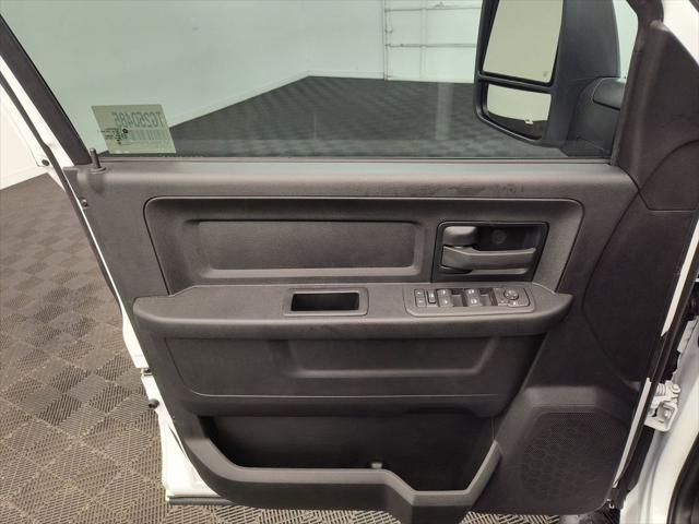 2026 Ram 3500 Tradesman Crew Cab 4x4 8' Box