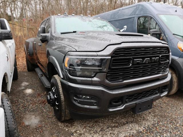 2024 RAM 3500 Limited Crew Cab 4x4 8 Box
