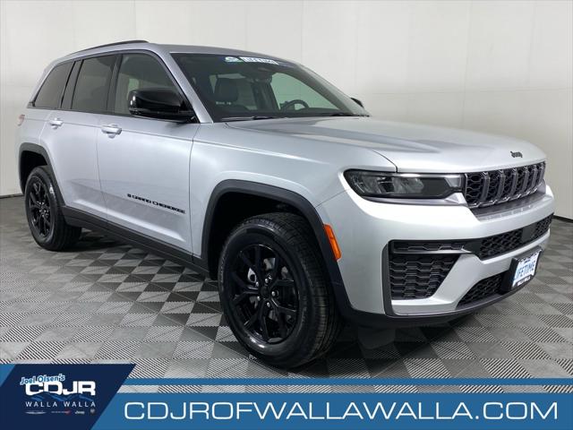 2026 Jeep Grand Cherokee GRAND CHEROKEE LAREDO ALTITUDE 4X4