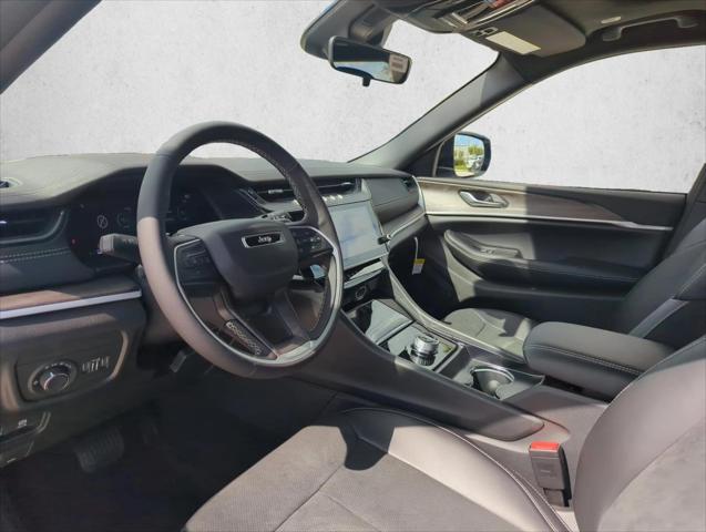 2026 Jeep Grand Cherokee Altitude 4x2