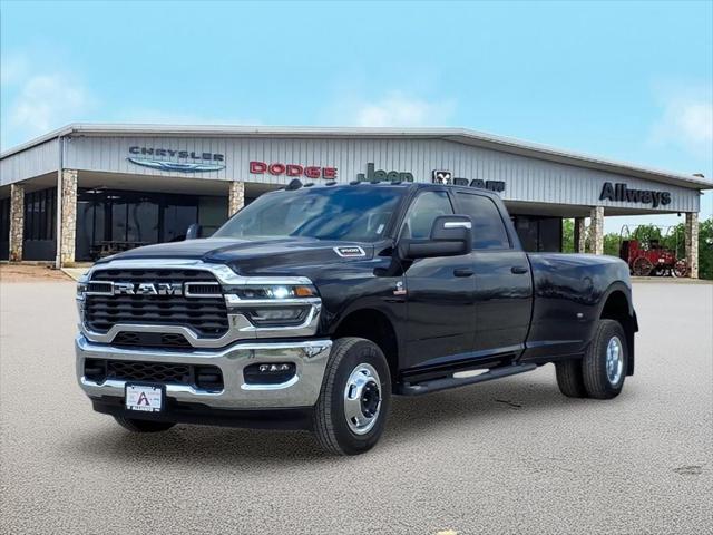 2026 RAM Ram 3500 RAM 3500 TRADESMAN CREW CAB 4X4 8 BOX