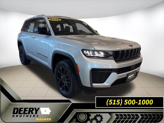 2026 Jeep Grand Cherokee Altitude 4x4 for sale in Waukee, IA