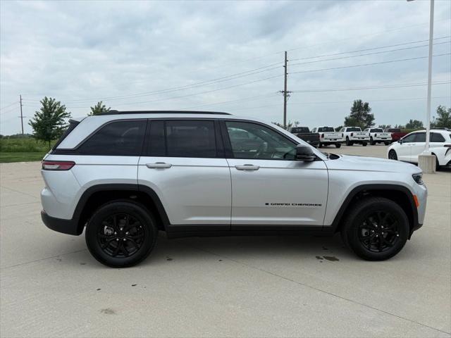 2026 Jeep Grand Cherokee Altitude 4x4
