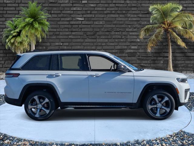 2026 Jeep Grand Cherokee GRAND CHEROKEE LIMITED 4X4