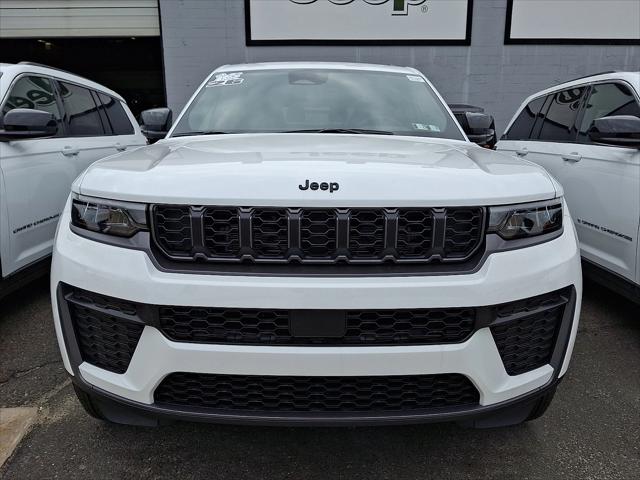 2026 Jeep Grand Cherokee GRAND CHEROKEE L LAREDO ALTITUDE 4X4